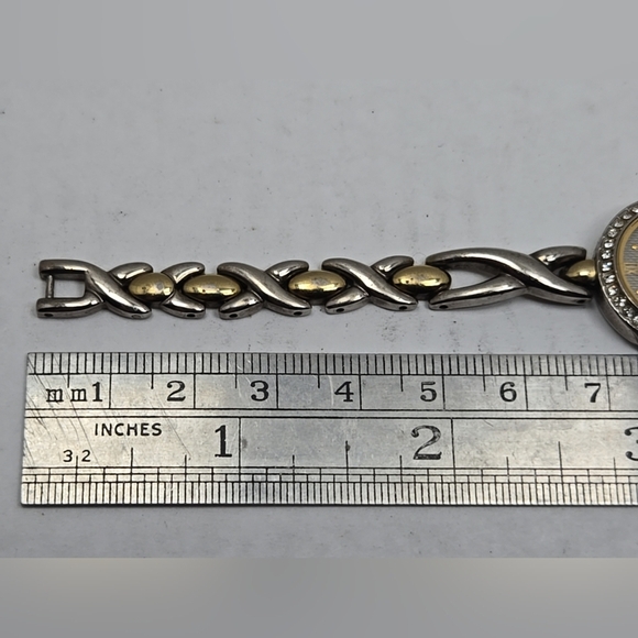 Citizen 5920 S011507 Analog Quartz Watch New Battery Silver Gold Two Tone Womens - Picture 9 of 10